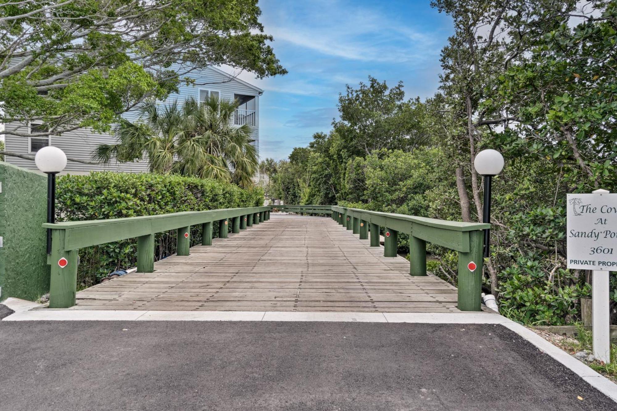 Condo With Pool And Gulf Access On Anna Maria Island! Holmes Beach Esterno foto